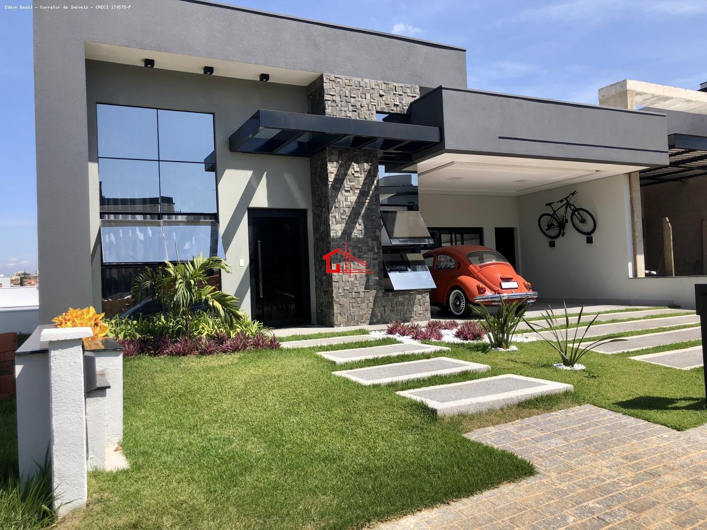 Casa em Condomínio